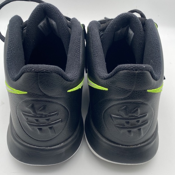 Kyrie Flytrap 3 'Black Volt' Women’s Sneakers BQ3060 001 Size 10 - Picture 5 of 7